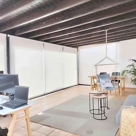 Oceanview Retreat Daire